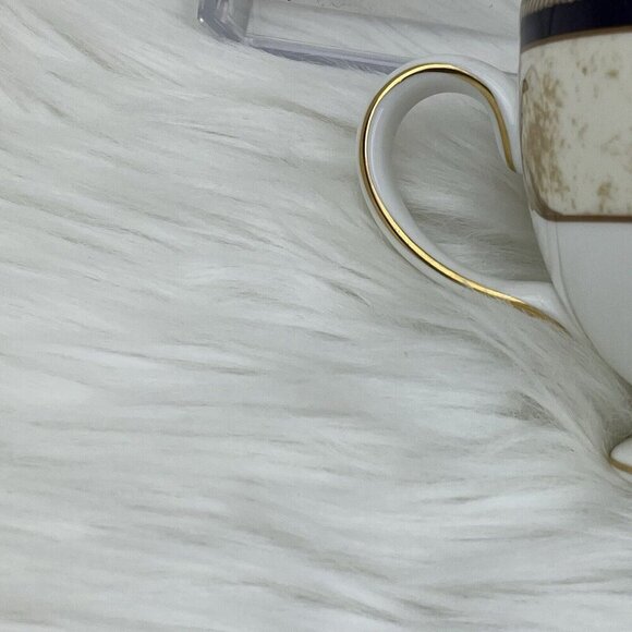 Wedgwood Cornucopia Cup and Saucer Set Bone China 1995 From England - Picture 6 of 16